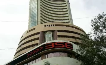 शेयर बाजार की फ्लैट शुरुआत, सेंसेक्स-निफ्टी लाल निशान में कर रहे कारोबार