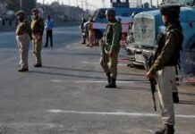 рдПрдХ рдФрд░ рд╢рд╣рд░ рдкрд░ рд╡рд┐рджреНрд░реЛрд╣реА рдЧреБрдЯ рдХрд╛ рдХрдмреНтАНрдЬрд╛, рд╕реАрд░рд┐рдпрд╛рдИ рд░рд╛рд╖реНтАНрдЯреНрд░рдкрддрд┐ рдХреЗ рдкрд┐рддрд╛ рдХреА рдореВрд░реНрддрд┐ рддреЛрдбрд╝реА