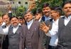 जस्टिस यशवंत वर्मा के खिलाफ अड़े हुए हैं इलाहाबाद हाईकोर्ट के वकील, तीसरे दिन भी रहे हड़ताल पर