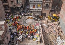 दिल्ली के मुस्तफाबाद में चार मंजिला इमारत गिरी, हादसे में मरने वालों की संख्या बढ़कर 11 हुई