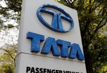 टाटा मोटर्स को तगड़ा झटका, JLR ने अमेरिका को शिपमेंट रोकी, 13% लुढ़के शेयर