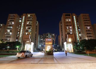 рд▓рдЦрдирдК рдХреЗ рдУрдореЗрдХреНрд╕ рдЗрдВрдбрд┐рдпрд╛ рд▓рд┐рдорд┐рдЯреЗрдб рдХрдВрд╕реНрдЯреНрд░рдХреНрд╢рди рдХрдВрдкрдиреА рдореЗрдВ рд╣реБрдЖ рднреАрд╖рдг рд╣рд╛рджрд╕рд╛