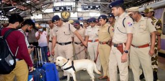 पहलगाम अटैक के बाद मुंबई रेलवे स्टेशनों पर सुरक्षा व्यवस्था कड़ी, 10 हजार सीसीटीवी से निगरानी