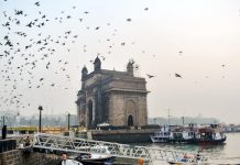 कौन हैं IPS अधिकारी जालिंदर सुपेकर और अमिताभ गुप्ता? महाराष्ट्र में क्यों गूंज रहे इनके नाम