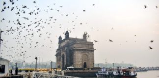कौन हैं IPS अधिकारी जालिंदर सुपेकर और अमिताभ गुप्ता? महाराष्ट्र में क्यों गूंज रहे इनके नाम