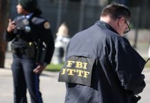 खालिस्तानी आतंकियों और गैंगस्टरों के खिलाफ FBI की बड़ी कार्रवाई, अमेरिका में हथियार के साथ 8 गिरफ्तार