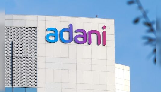 इनक्यूबेटिंग बिजनेस से अदाणी एंटरप्राइजेज की नई उड़ान, पहली तिमाही में EBITDA 5% बढ़कर 2,800 करोड़ हुआ