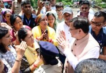बादल फटने के बाद चमोली पहुंचे CM धामी को झेलना पड़ा विरोध, पीड़ितों ने की यह मांग