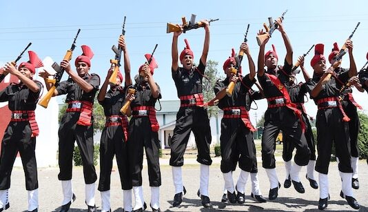 अग्निवीरों को कितनी मिलती है सैलरी? चार साल बाद नहीं मिलती ये तमाम सुविधाएं