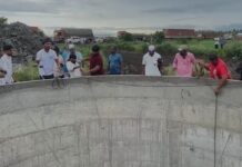 महाराष्ट्र में 4 बच्चों समेत कुएं में कूद गया पिता, निकाले गए 5 शव, पुलिस भी हैरान