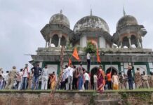 यूपी के फतेहपुर में मकबरे को लेकर जबरदस्त बवाल, 150 से ज्यादा के खिलाफ एफआईआर दर्ज