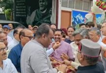 उत्तराखंड पंचायत चुनाव में कौन जीता, कौन हारा, बीजेपी-कांग्रेस ऑफिस में भी जीत का जश्न