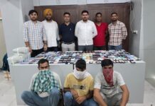 दिल्ली: चोरी के मोबाइल भेजे जा रहे थे विदेश, गिरोह का भंडाफोड़, 2 करोड़ से ज्यादा के महंगे फोन बरामद