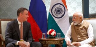 рдЯреНрд░рдВрдк рдХреА рдзрдордХреА рдирдЬрд░рдЕрдВрджрд╛рдЬ, рднрд╛рд░рдд-рд░реВрд╕ рд╕рд╛рдЭреЗрджрд╛рд░реА рдХреА рдирдИ рдЙрдбрд╝рд╛рди… рдЖрд░реНрдерд┐рдХ рд╕рдВрдмрдВрдзреЛрдВ рдХреА рдордЬрдмреВрддреА рдХреЗ рд▓рд┐рдП рдирдП рдХреНрд╖реЗрддреНрд░реЛрдВ рдкрд░ рдлреЛрдХрд╕