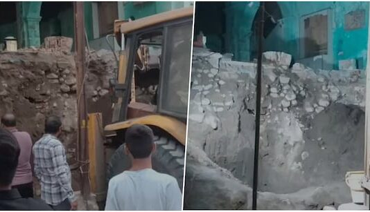 दरगाह के नीचे मिली सुरंग! सड़क निर्माण के दौरान मिला ढांचा, हिन्दू-मुस्लिम समुदाय के बीच हुआ विवाद