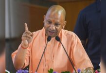 850 सालों में 60 से घटकर 30 करोड़ रह गई हिन्दू आबादी, CM योगी ने आंकड़ों से बताया- विदेशी हमलों के वक्त कैसे बदला भारत