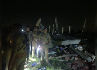 अयोध्या में सिलेंडर ब्लास्ट से 5 लोगों की मौत, घर भी गिरा, रेस्क्यू ऑपरेशन जारी