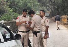 दिल्ली में इंटरनेशनल ड्रग रैकेट का भंडाफोड़, पूर्व कस्टम अफसर गिरफ्तार; ₹27 करोड़ का हाइड्रोपोनिक गांजा बरामद