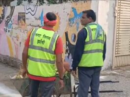 झांसी नगर निगम में सफाईकर्मियों की जांच शुरू, बांग्लादेशी घुसपैठ की आशंका पर पुलिस वेरिफिकेशन
