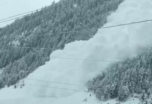 पाकिस्तान के खैबर पख्तूनख्वा में हिमस्खलन की चपेट में आया मकान, 9 लोगों की मौत