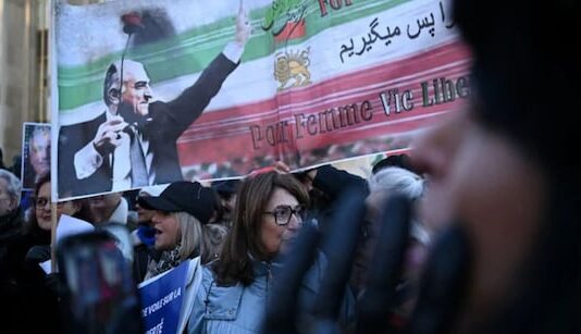 मुल्ला और अयातुल्ला में क्या अंतर होता है? जानें ईरान में किसके खिलाफ हो रहा प्रदर्शन