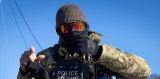 अमेरिका में फिर बवाल- ट्रंप की पुलिस ने अप्रवासी को मारी गोली, महिला की जान लेने के ठीक 7 दिन बाद एक्शन