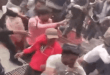 सुलह कराने बुलाई थी पंचायत, बन गया कुश्ती का अखाड़ा…. आपस में ही शुरू हो गया ‘दे दनादन