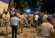 मुंबई: मतदान केंद्र पर नकली आईडी के साथ पकड़े गए लोग,बीएमसी चुनाव से पहले हंगामा