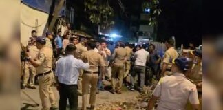 मुंबई: मतदान केंद्र पर नकली आईडी के साथ पकड़े गए लोग,बीएमसी चुनाव से पहले हंगामा