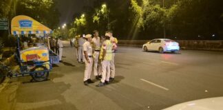 दिल्ली पुलिस ने लॉरेंस बिश्नोई गैंग के 2 शॉर्प शूटर्स का किया एनकाउंटर, बुलेटप्रूफ जैकेट से बची सिपाही की जान