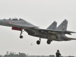 पूर्वांचल एक्सप्रेसवे पर लड़ाकू विमानों ने हवा में दिखाया करतब, 22 और 23 अप्रैल को होगा मुख्य कार्यक्रम