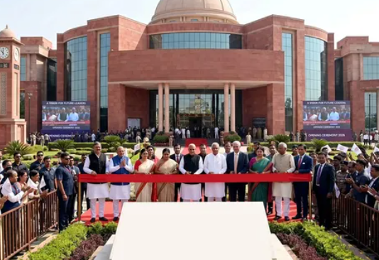 कर्नाटक में खुलने जा रहा है राजनेता बनाने वाला कॉलेज, युवाओं को मिलेगी लीडरशिप की ट्रेनिंग