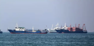 होर्मुज में भारतीय जहाजों पर फायरिंग मामला: भारत के विदेश मंत्रालय ने कहा- स्थिति पर हमारी नजर