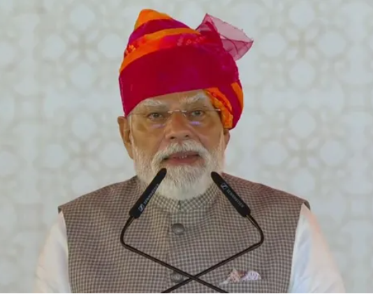 ‘संकट के समय भारत ने सही फैसले लिए’, देश की पहली ग्रीनफील्ड रिफाइनरी का उद्घाटन कर बोले पीएम मोदी