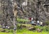 बेटे को सुसाइड से रोकने गए पिता पहाड़ से फिसले, मां भी कूदी, तीनों की मौत