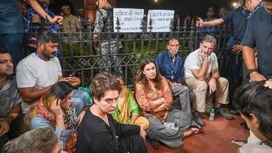 अंकिता के परिवार से इंडिया गेट जाकर मिले राहुल-प्रियंका, दुष्यंत गौतम को राज्यपाल बनाने का विरोध