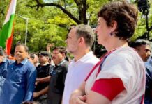 INDIA Bloc March Highlights: 2 घंटे की पुलिस हिरासत के बाद राहुल-प्रियंका गांधी रिहा, किंग्सवे कैंप से निकले